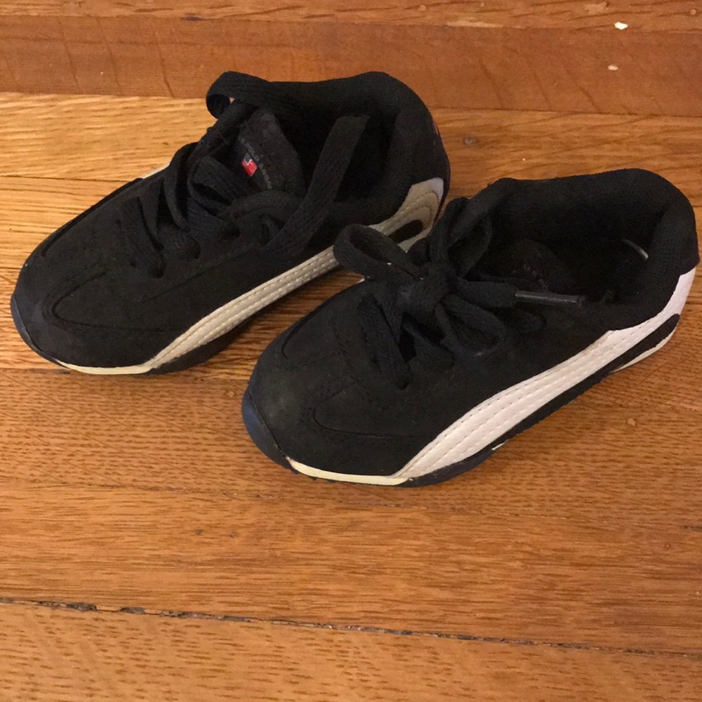 Infant size 6 black and white tennis shoes
